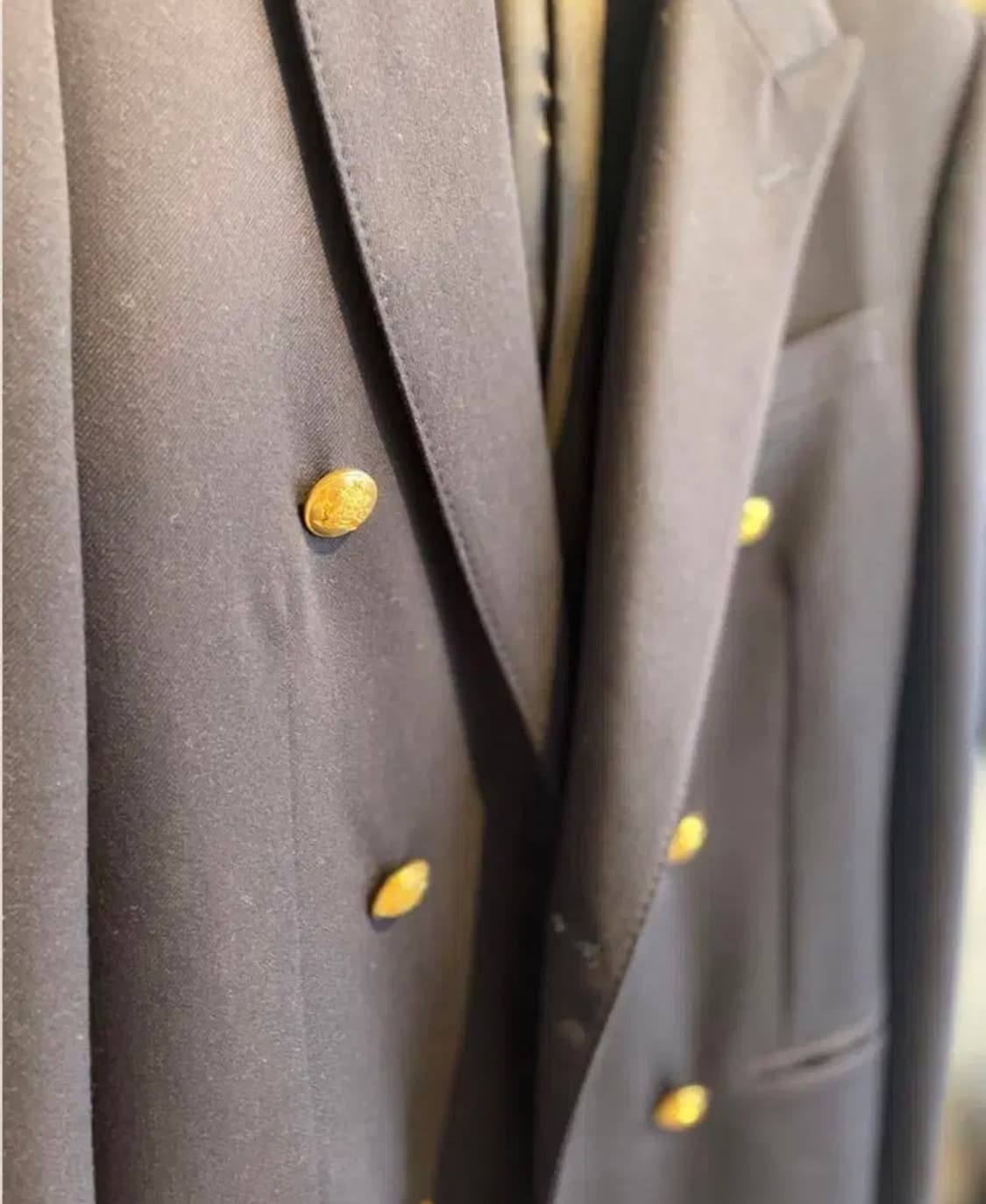 [박보검님 착용] 셀린느 네이비 더블 브레스티드 금장 자켓 상품이미지6