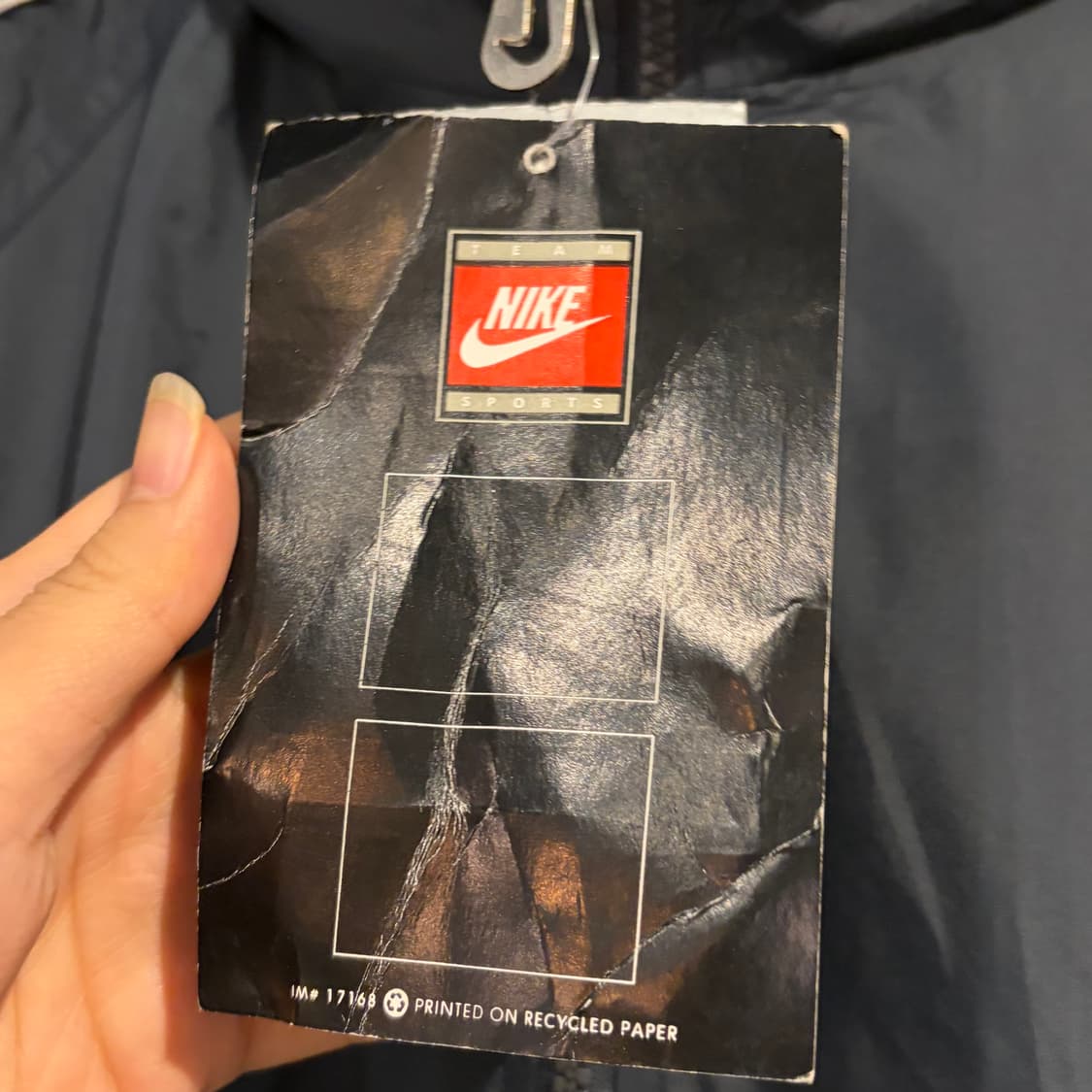 [새상품] nike 나이키 스우시 올드스쿨 바람막이
 상품이미지9