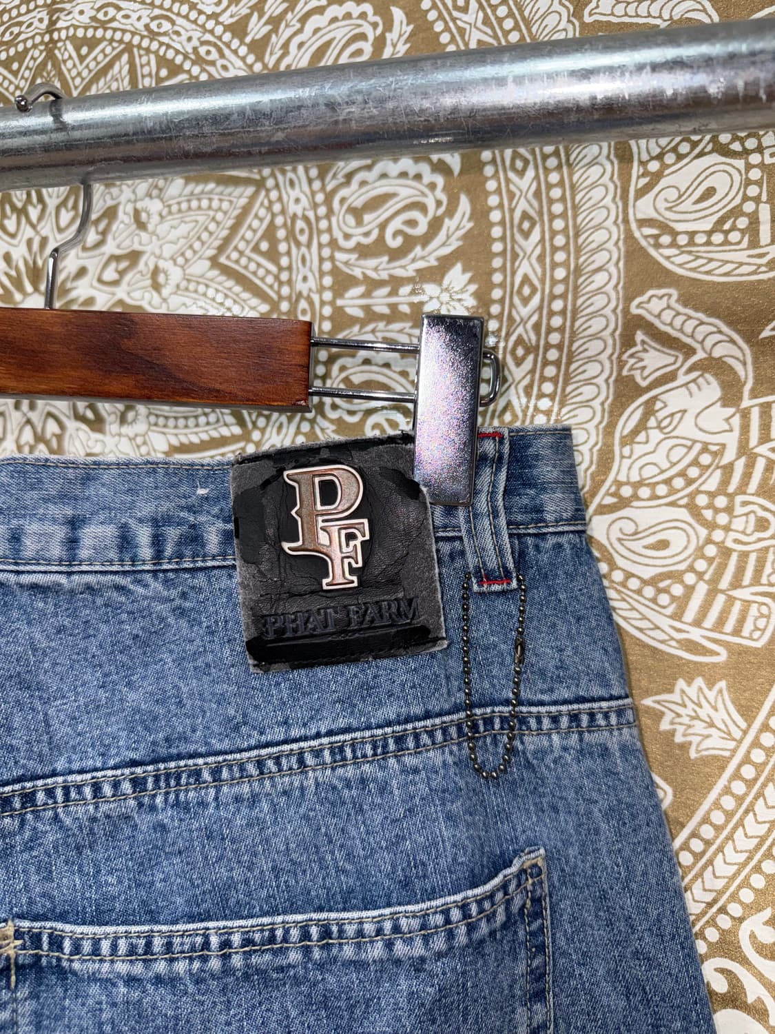 PHAT FARM 워싱 자수 디테일 연청 데님팬츠  상품이미지8