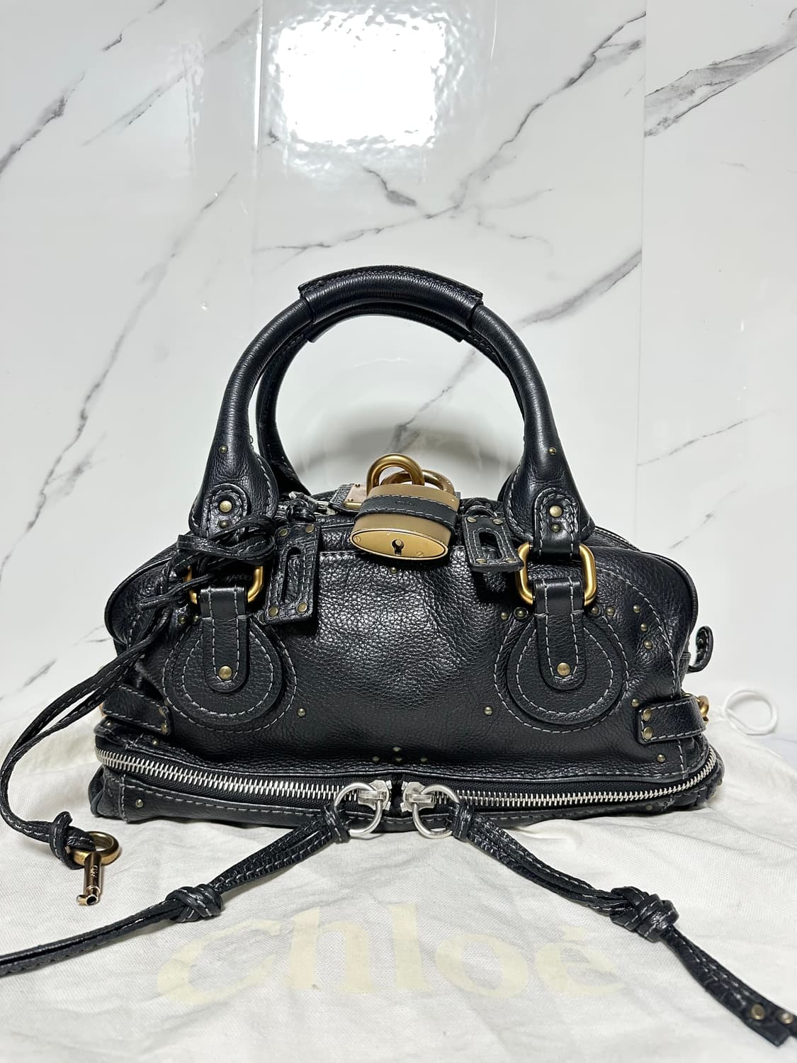 [A+ 정품] 끌로에 패딩턴백 블랙 금장 상품이미지1