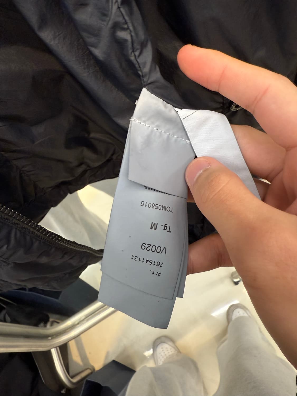 스톤아일랜드 스킨터치 바람막이 22ss M 상품이미지4