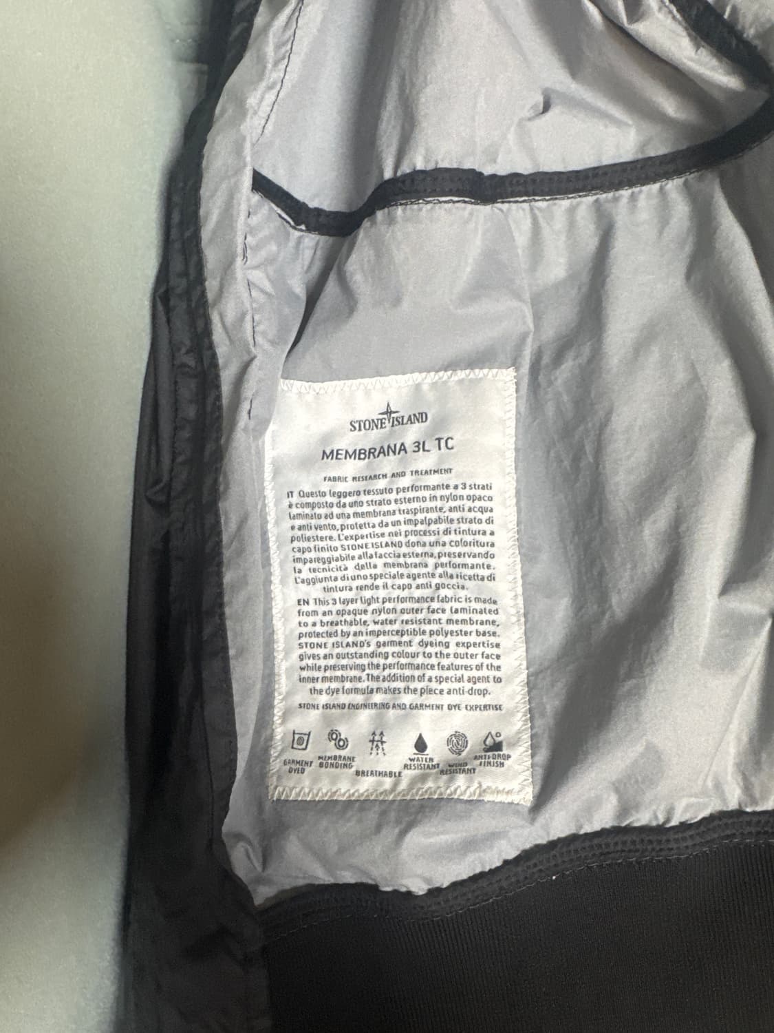 스톤아일랜드 멤브라나 바람막이 블랙 상품이미지2