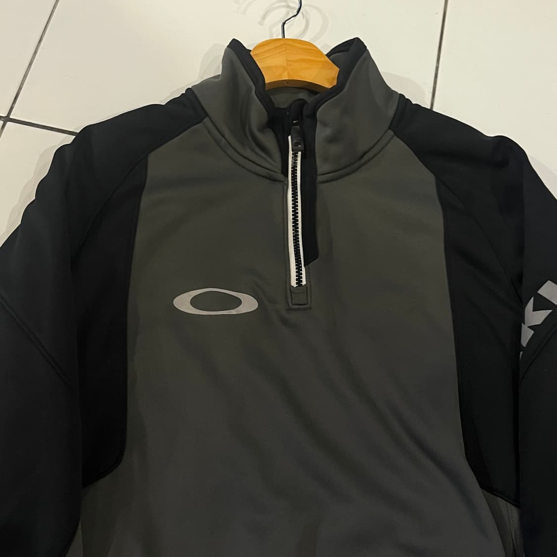 오클리 소프트쉘 반집업 테크 집 자켓 상품이미지2