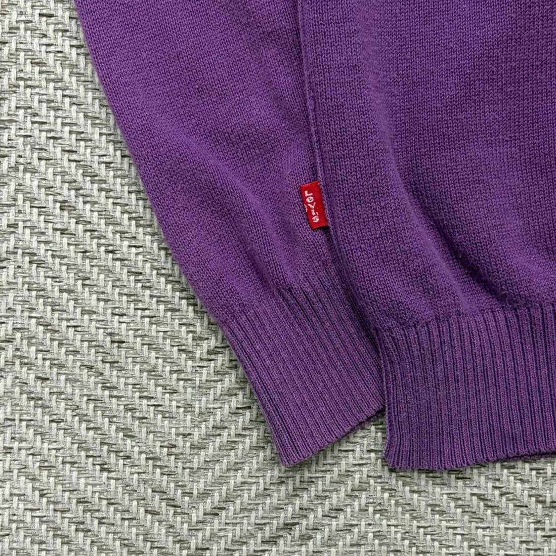 리바이스 그런지 브이넥 니트 v2050 상품이미지6