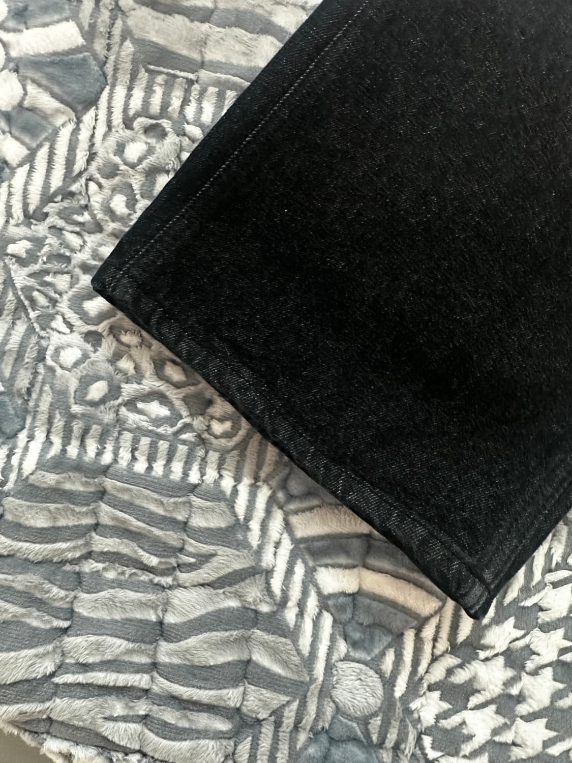 aieul aryal진 블랙 46사이즈 팝니다. 상품이미지3