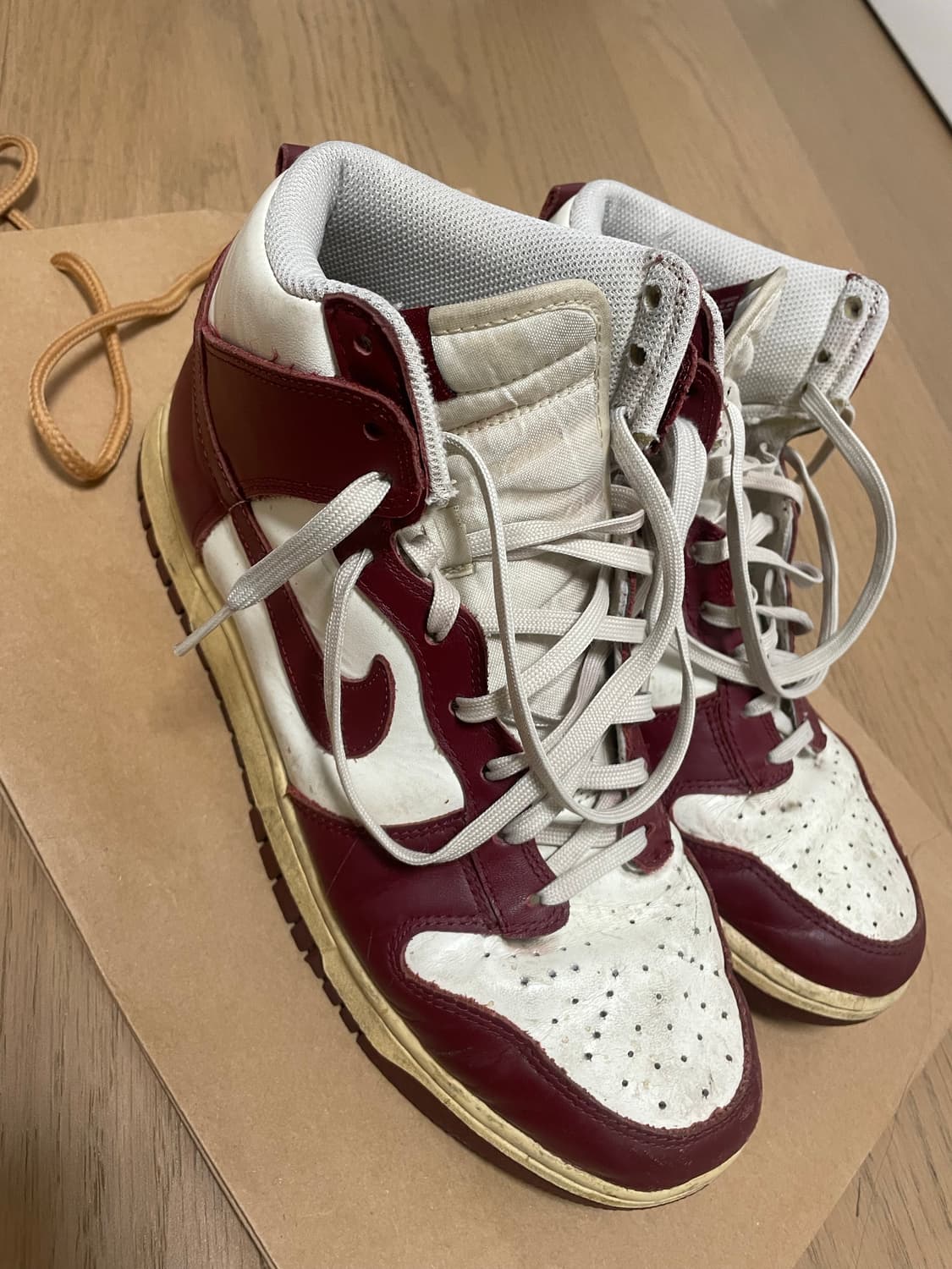 덩크 하이 팀레드 상품이미지2