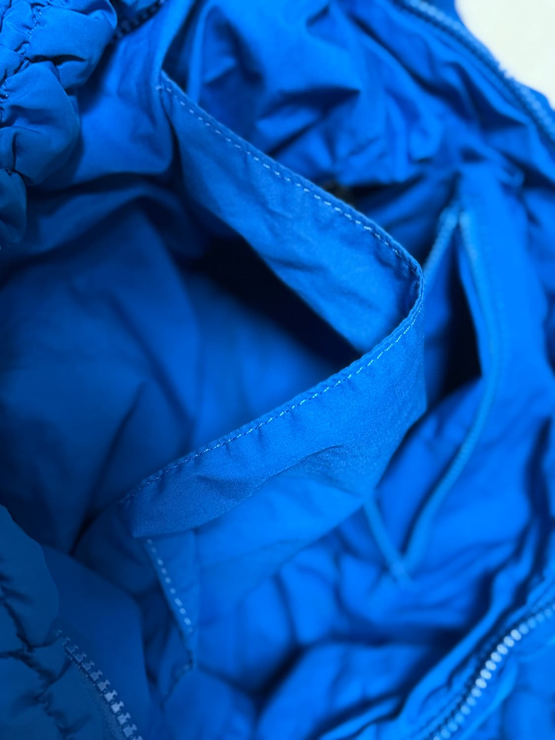 COS 오버사이즈 퀼티드 구름백 블루 판매 상품이미지8