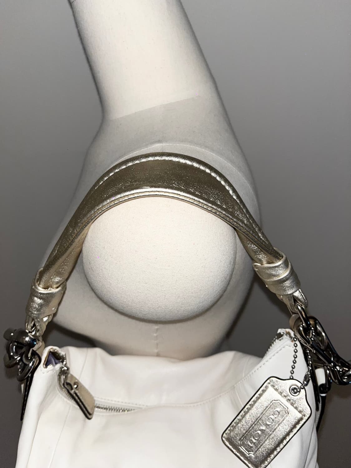 Coach allwhite shoulder bag 상품이미지6