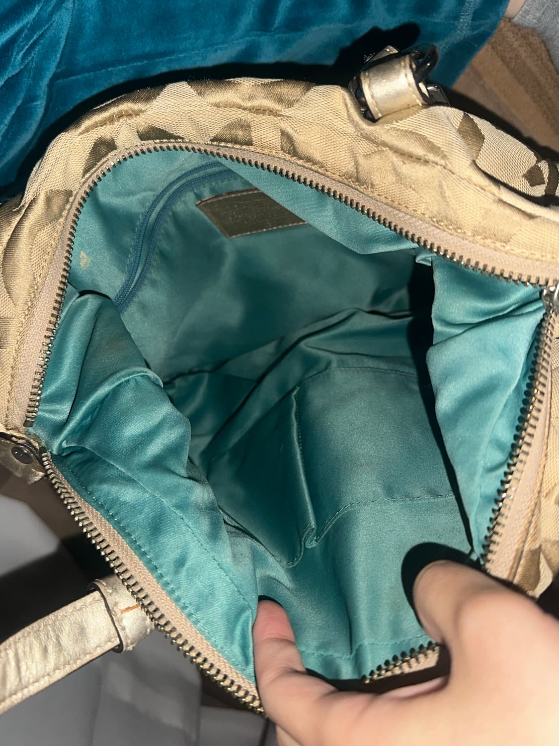 코치 빈티지 베이지골드 숄더백 상품이미지6