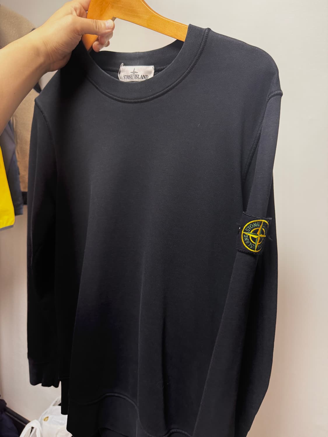 M) 현행 정품 스톤아일랜드 맨투맨 기모아님!!! 상품이미지1