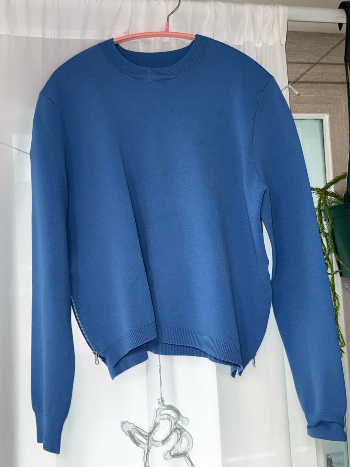 아크네스튜오 비스코스 니트 상품이미지1