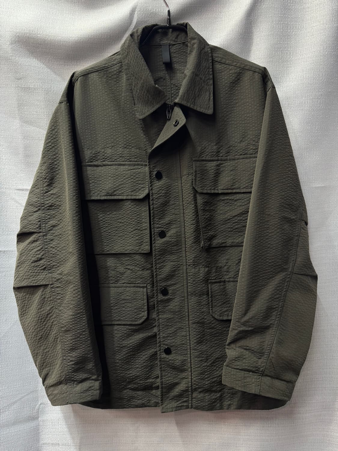 커스텀멜로우 22시즌 시어서커 필드 카키자켓 95(L) 상품이미지1