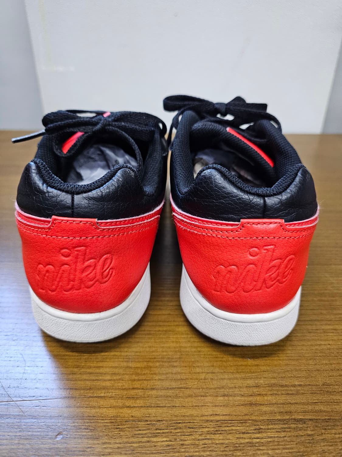 나이키 에버논 로우 블랙 하바네로 레드 상품이미지5