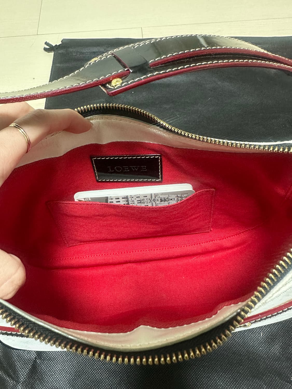 로에베 아나그램 숄더(지갑 및 미니백 가능) 상품이미지9