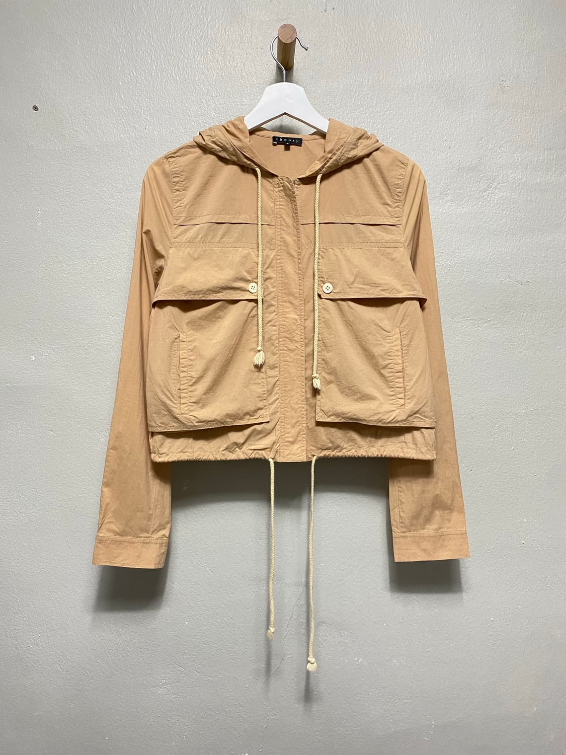 띠어리 디자인 후드 자켓 상품이미지1