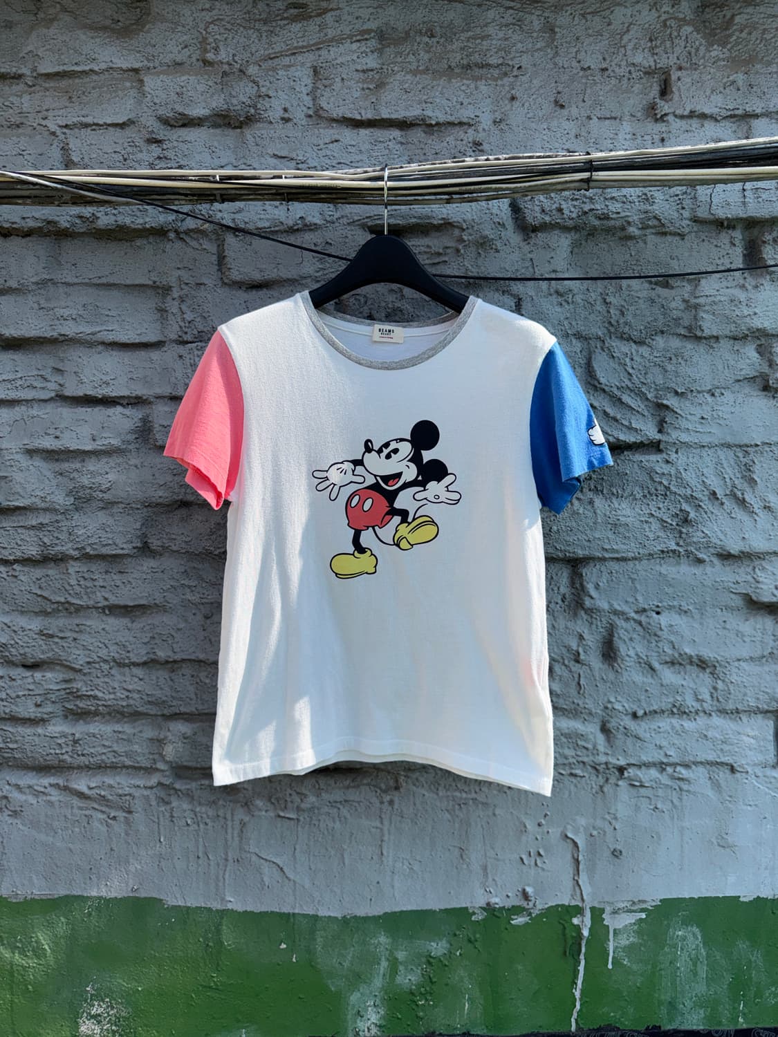 BEAMS HEART x Disney 미키 배색 반팔 티셔츠 상품이미지1