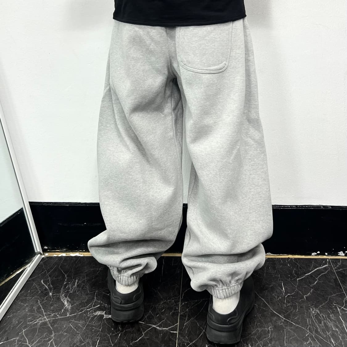 언더마이카 무.03 안티 FXXKing 로고 플레이 오버사이즈 스웻 조거 상품이미지3