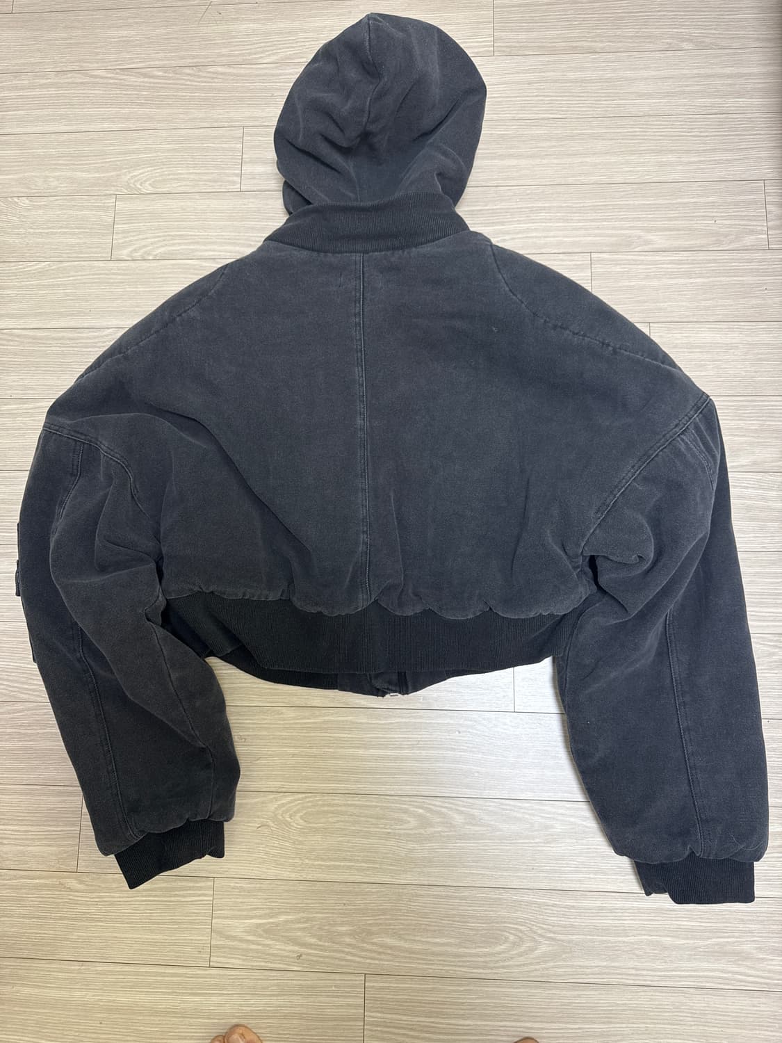 ARNO DE FRANCE 25ss 크롭 후드 머슬 봄버 상품이미지5