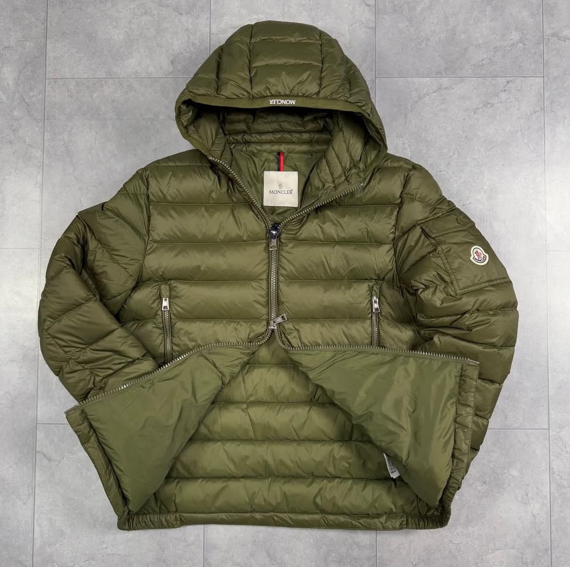 몽클레르 경량패딩 올리브 그린 상품이미지2