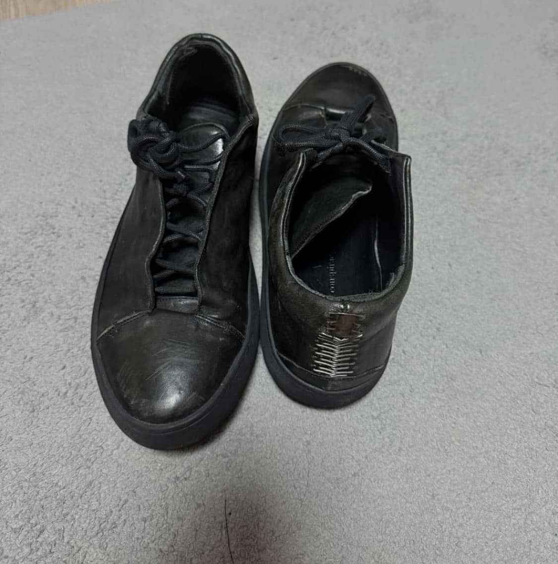 아이작 세럼 스니커즈 상품이미지2