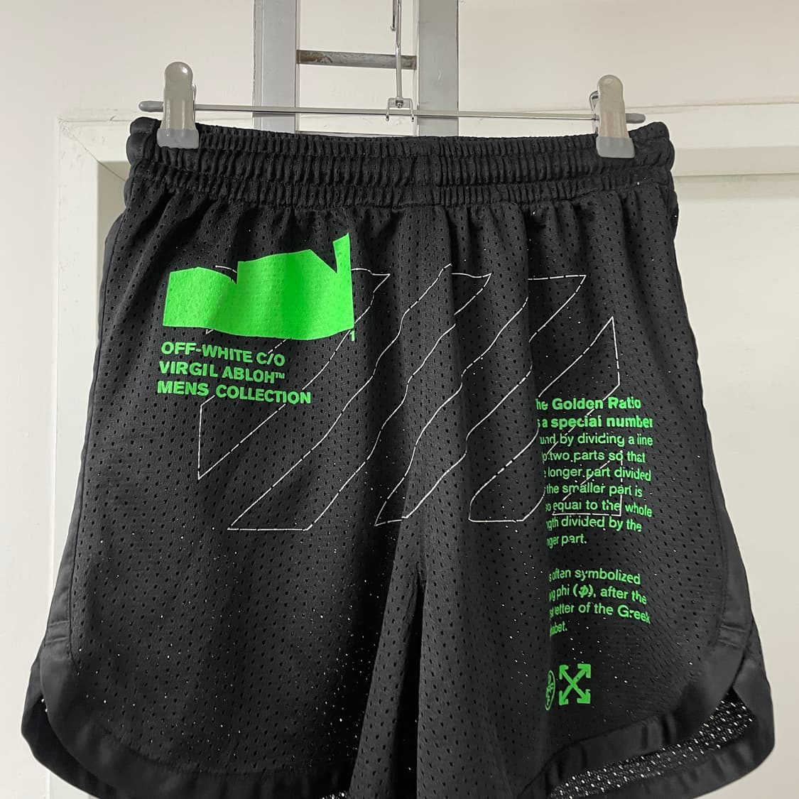 오프화이트 메쉬 반바지 XXS(W) 상품이미지2