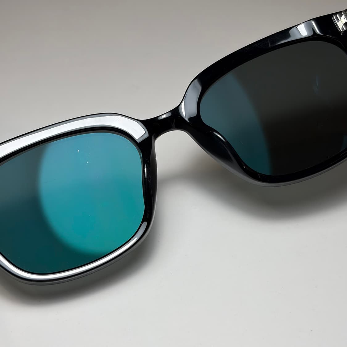 젠틀몬스터 하이저 01 선글라스 상품이미지6