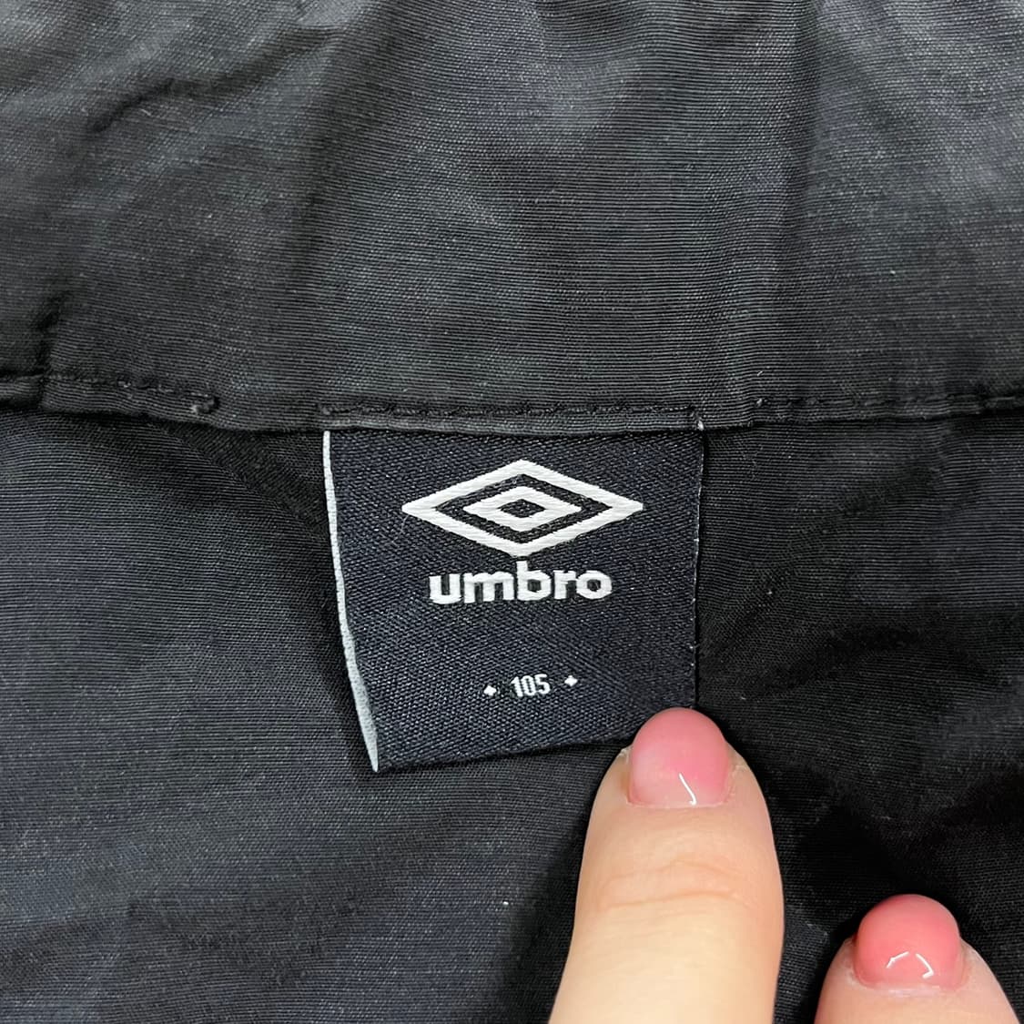 [정품/105] 엄브로 후드 바람막이 블랙화이트 b16 상품이미지8