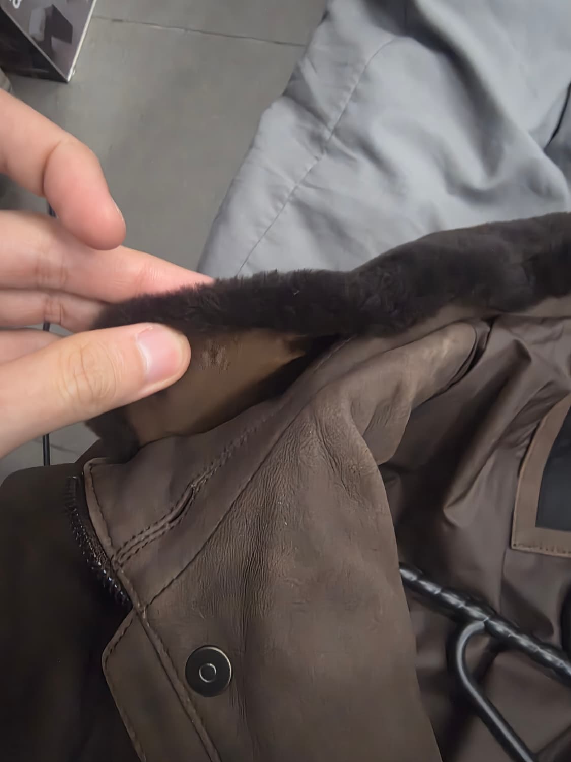 갤럭시 램스킨 파티나 가죽패딩 자켓 팔아요 상품이미지4