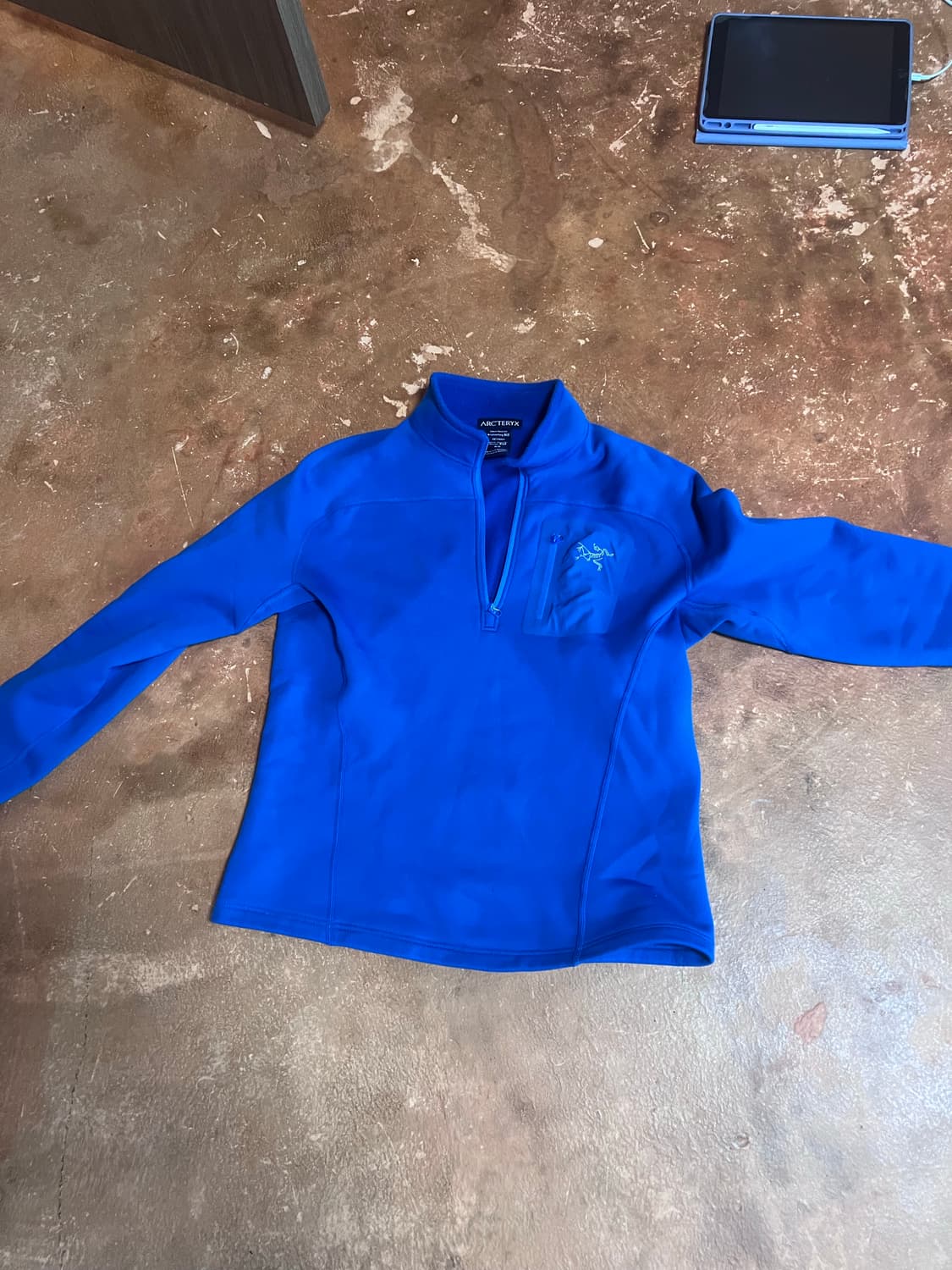 아크테릭스 반집업 상품이미지1