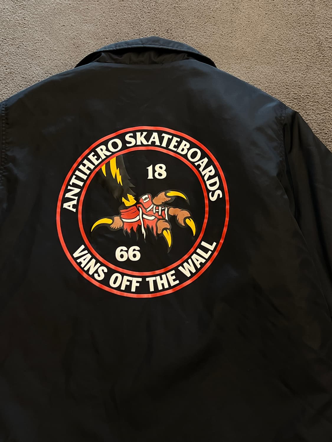 반스 x 안티히어로 누빔 코치자켓 처분  상품이미지1