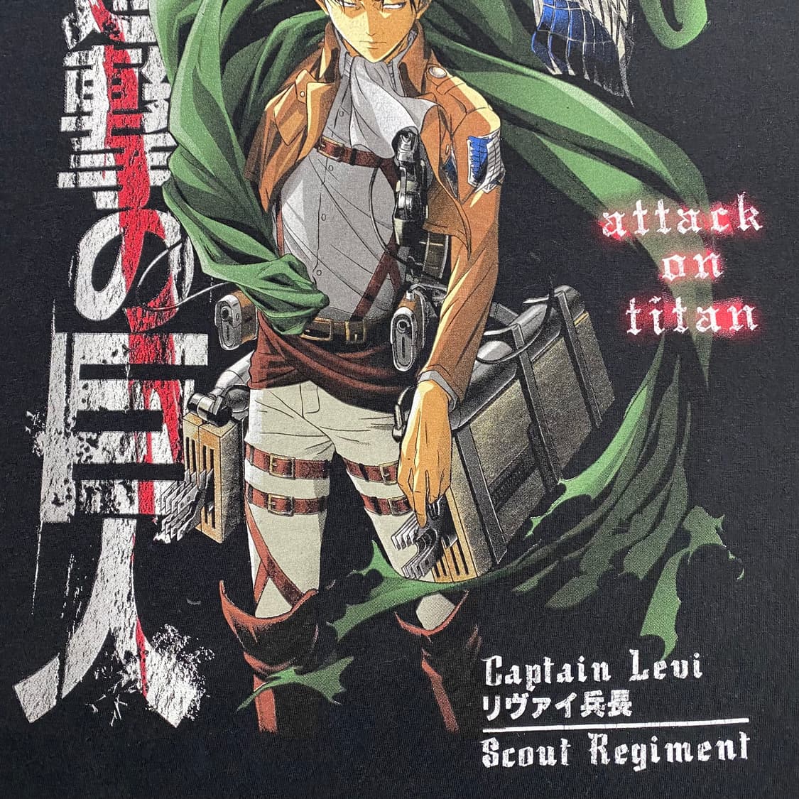 진격의거인 리바이 오피셜 애니메이션 티셔츠 상품이미지5