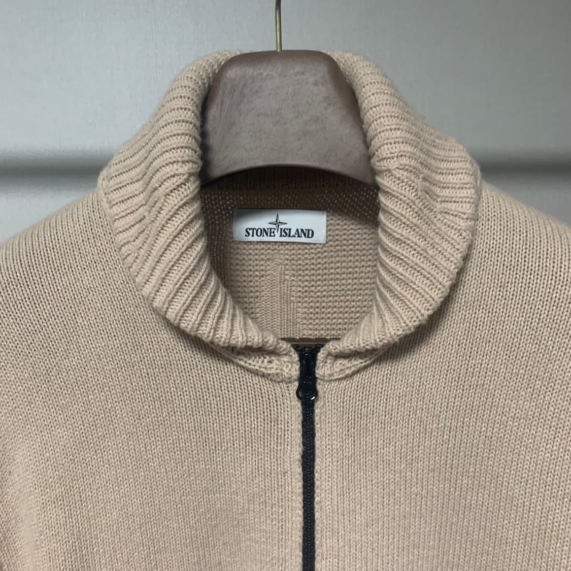 정품/21fw 스톤아일랜드 니트 집업 가디건 XL 상품이미지4