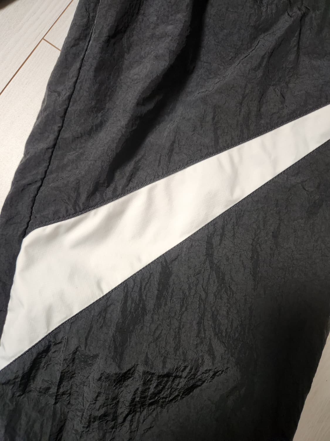 새상품급)나이키 빅스우시 우븐 트레이닝 팬츠 사이즈m

여러 중고사이트에 상품이미지7