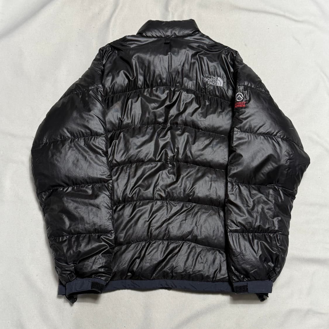 100 노스페이스 블랙 써밋 시리즈 다운 경량 패딩 상품이미지3
