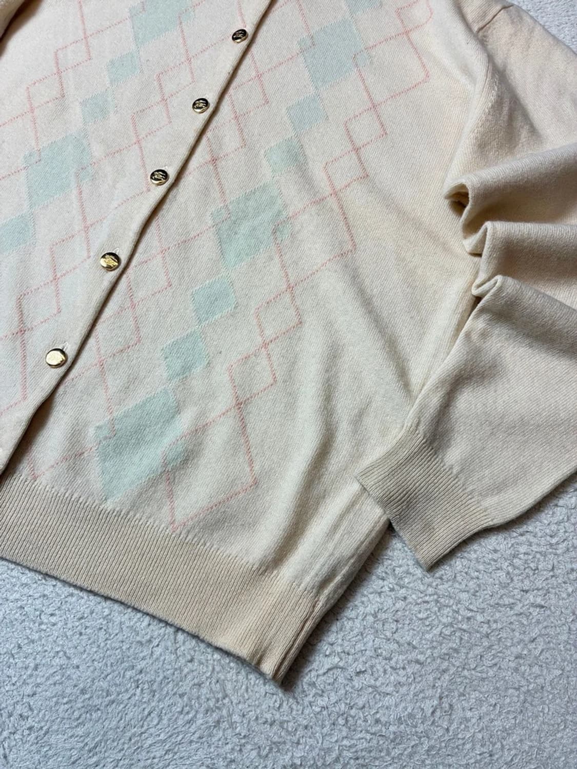 버버리 90'S 아가일 금장 버튼 램스울 니트 가디건 PN7000 상품이미지3