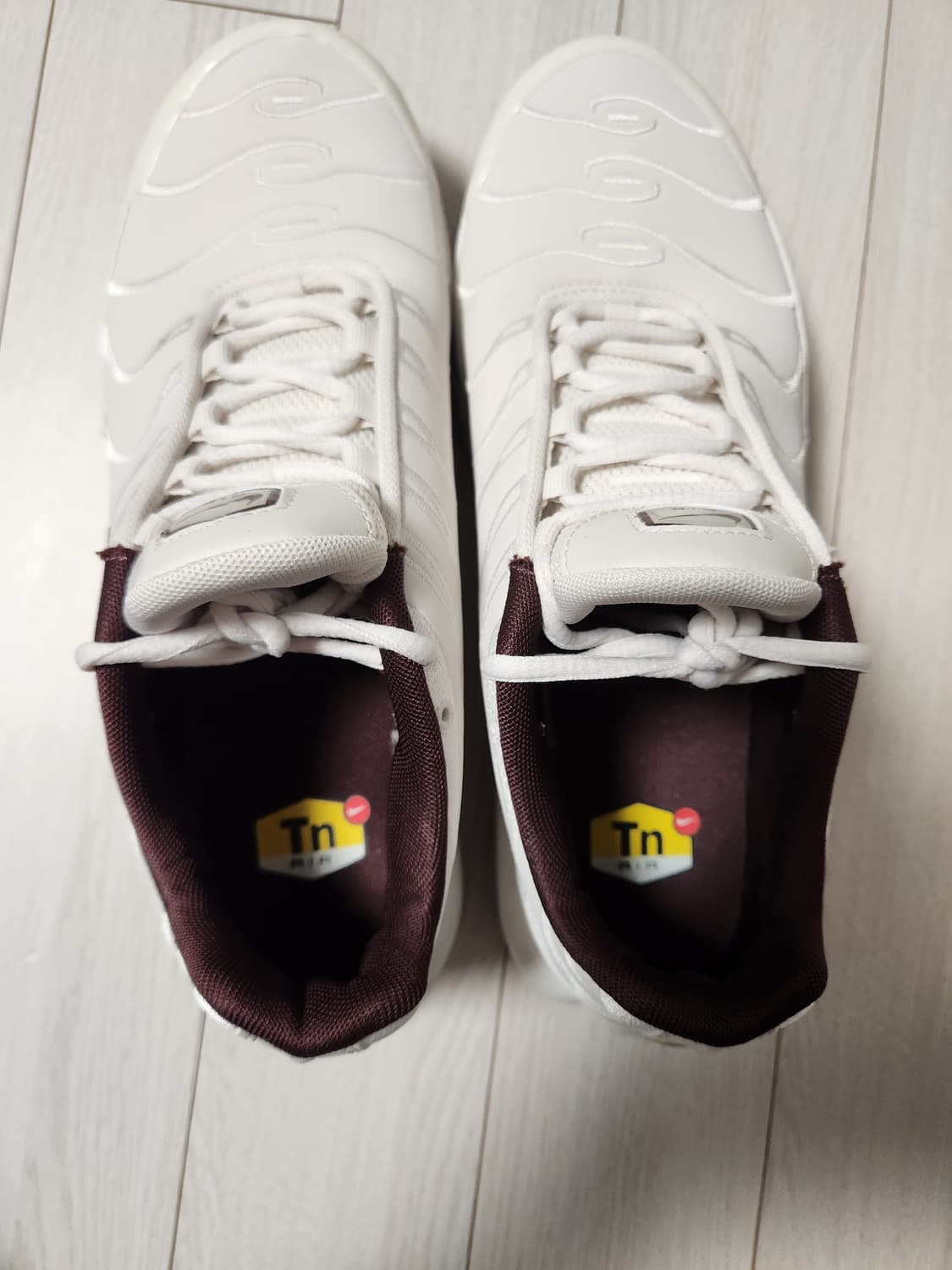 나이키 에어 맥스 플러스 프리미엄 운동화 런닝화 HF3181-001 사이 상품이미지6