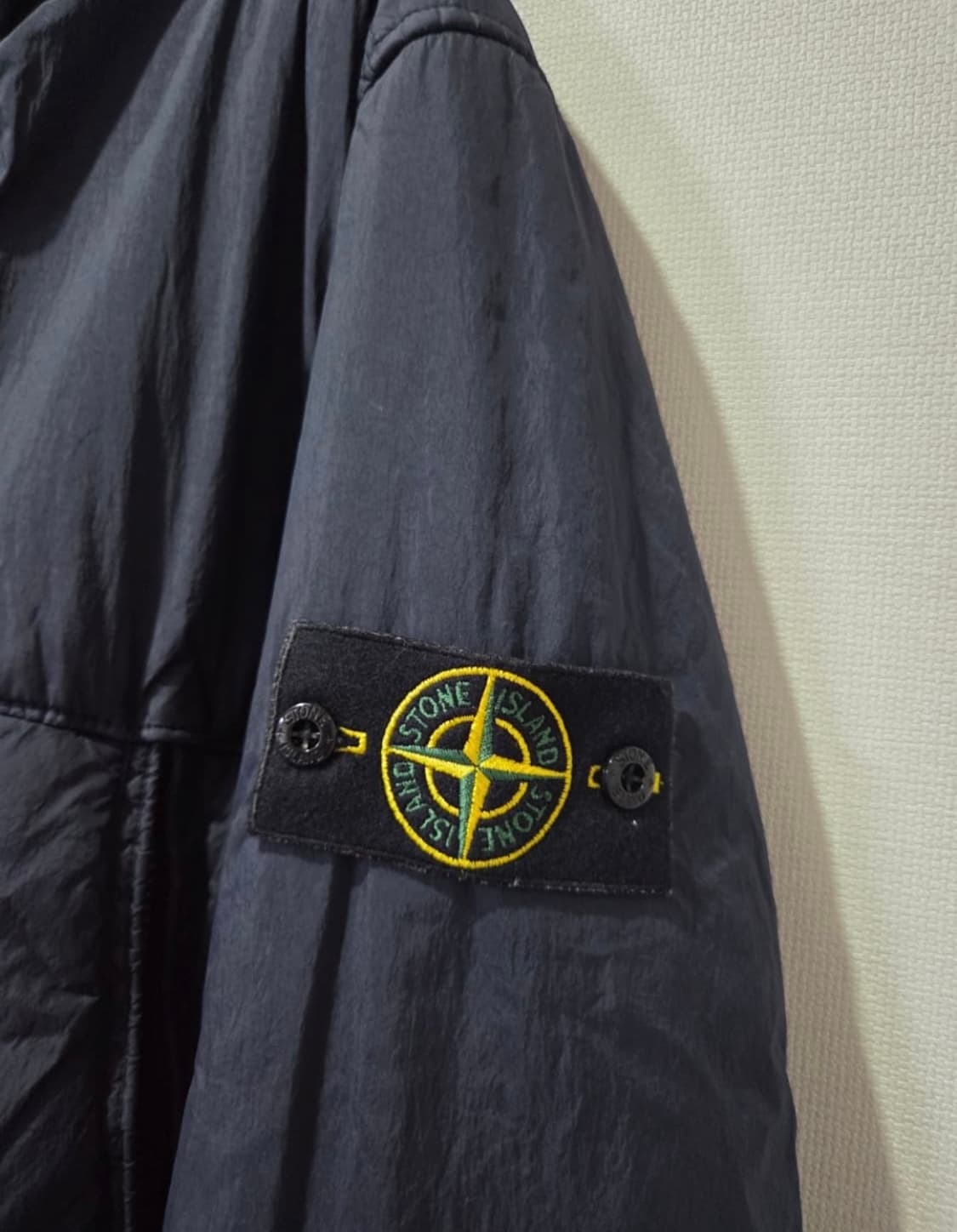 스톤아일랜드 크링클랩스 와펜 후드 점퍼 자켓 M 상품이미지2