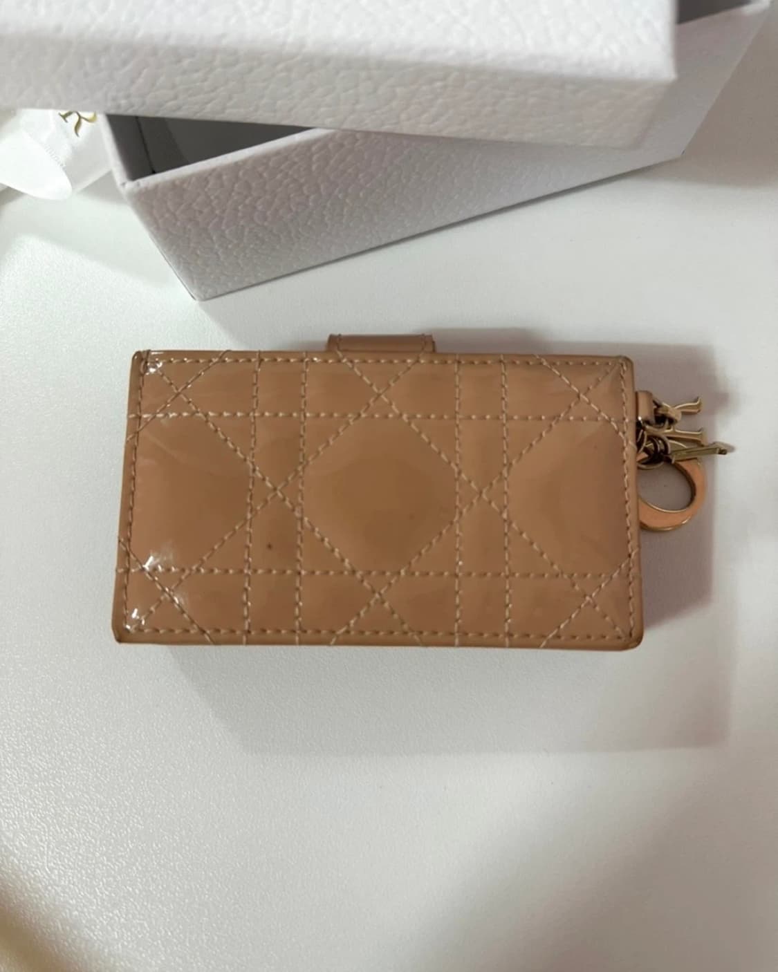 디올 레이디 페이던트 아코디언 카드지갑  상품이미지3