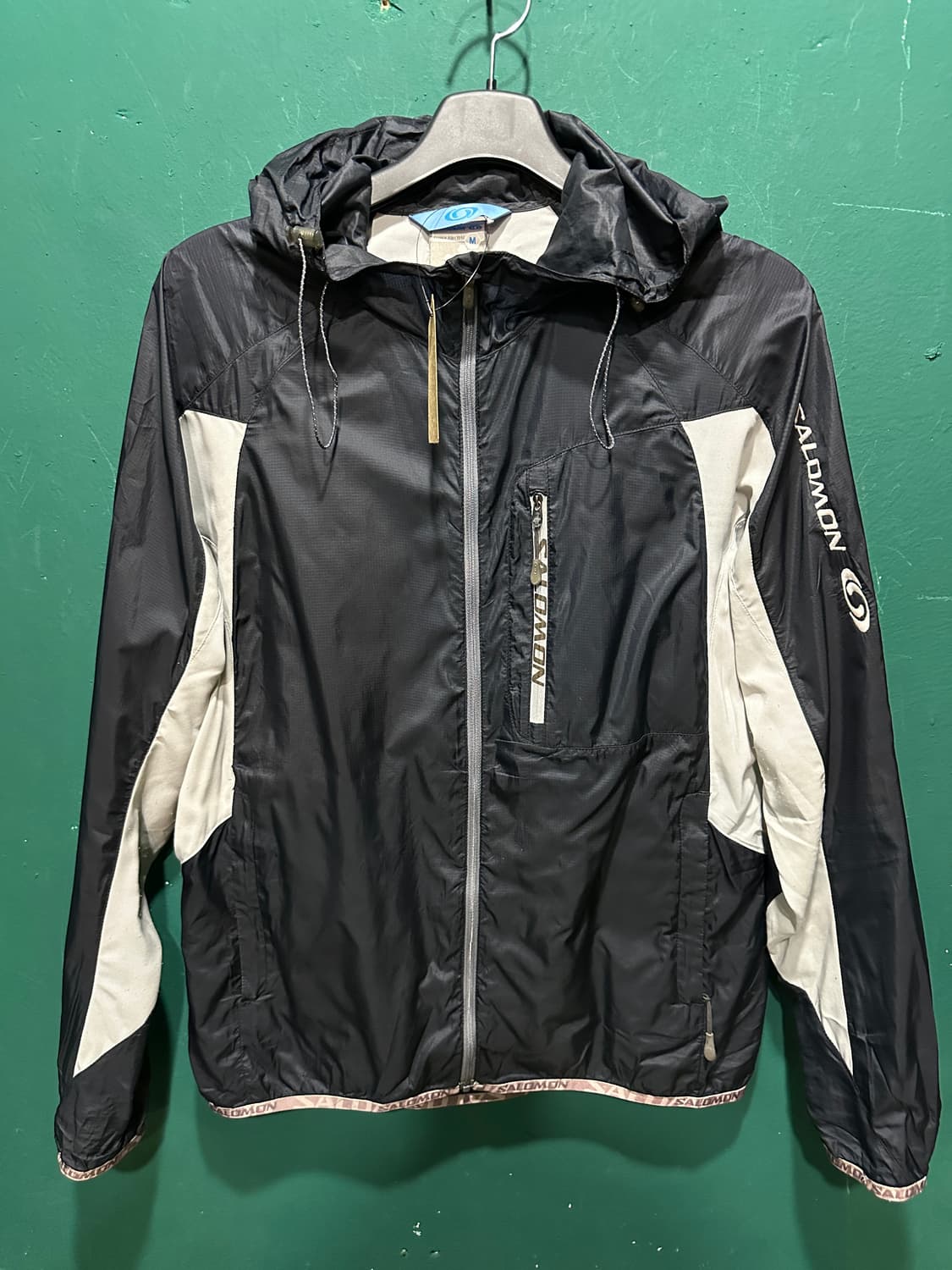 살로몬 바람막이 블랙M 상품이미지1