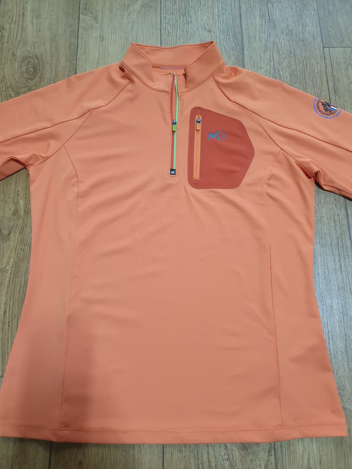 1007 밀레 아웃도어 반집업 95 사이즈입니다 상품이미지1