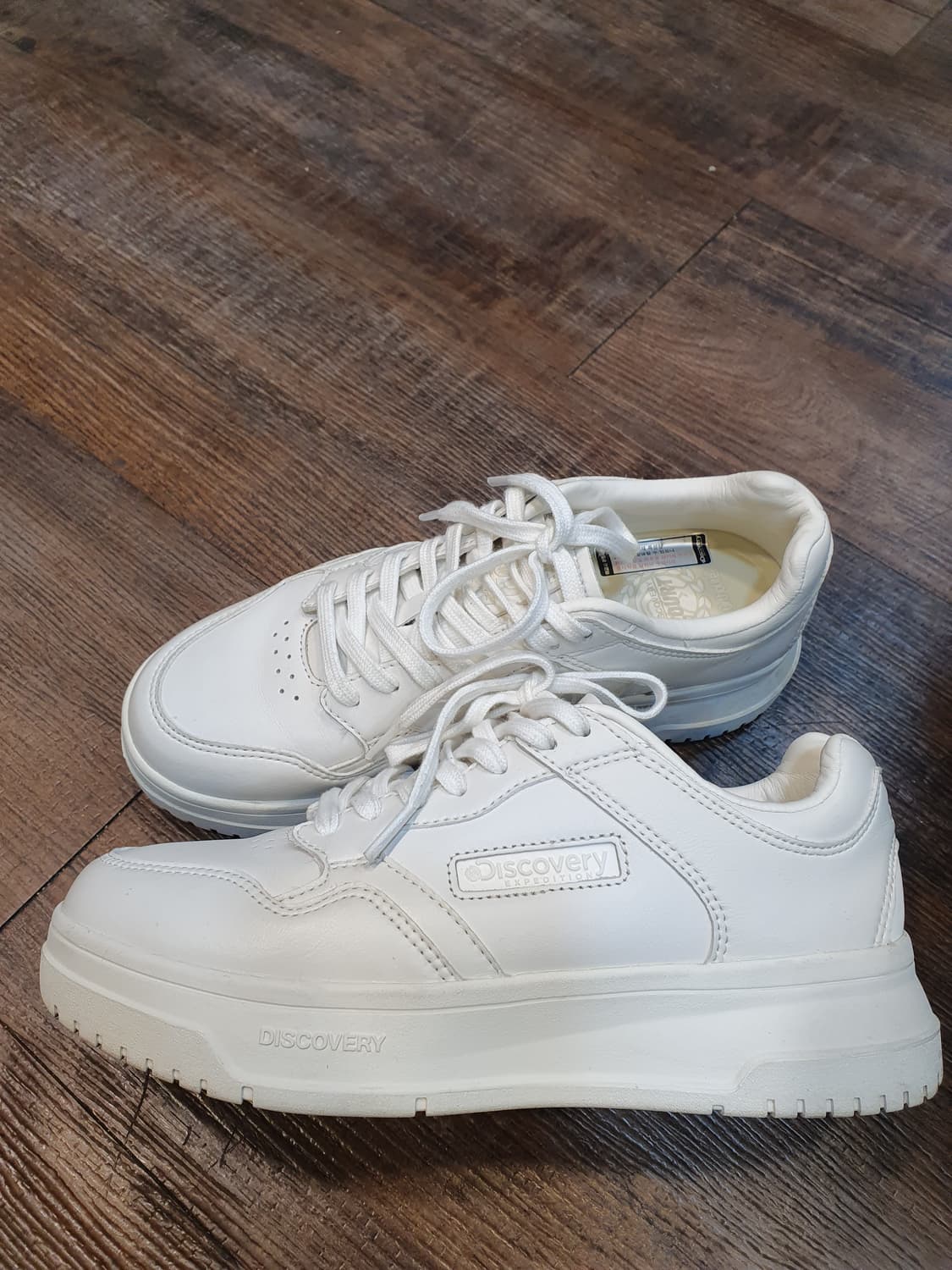상태최상)디스커버리 COURT ON 흰색 운동화 245mm 상품이미지1
