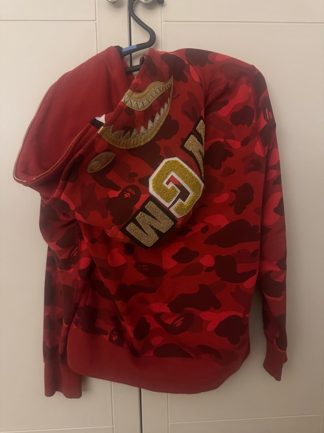 베이프 컬러 카모 더블 샤크 풀 집 후드 브라이트 레드 골드 상품이미지2