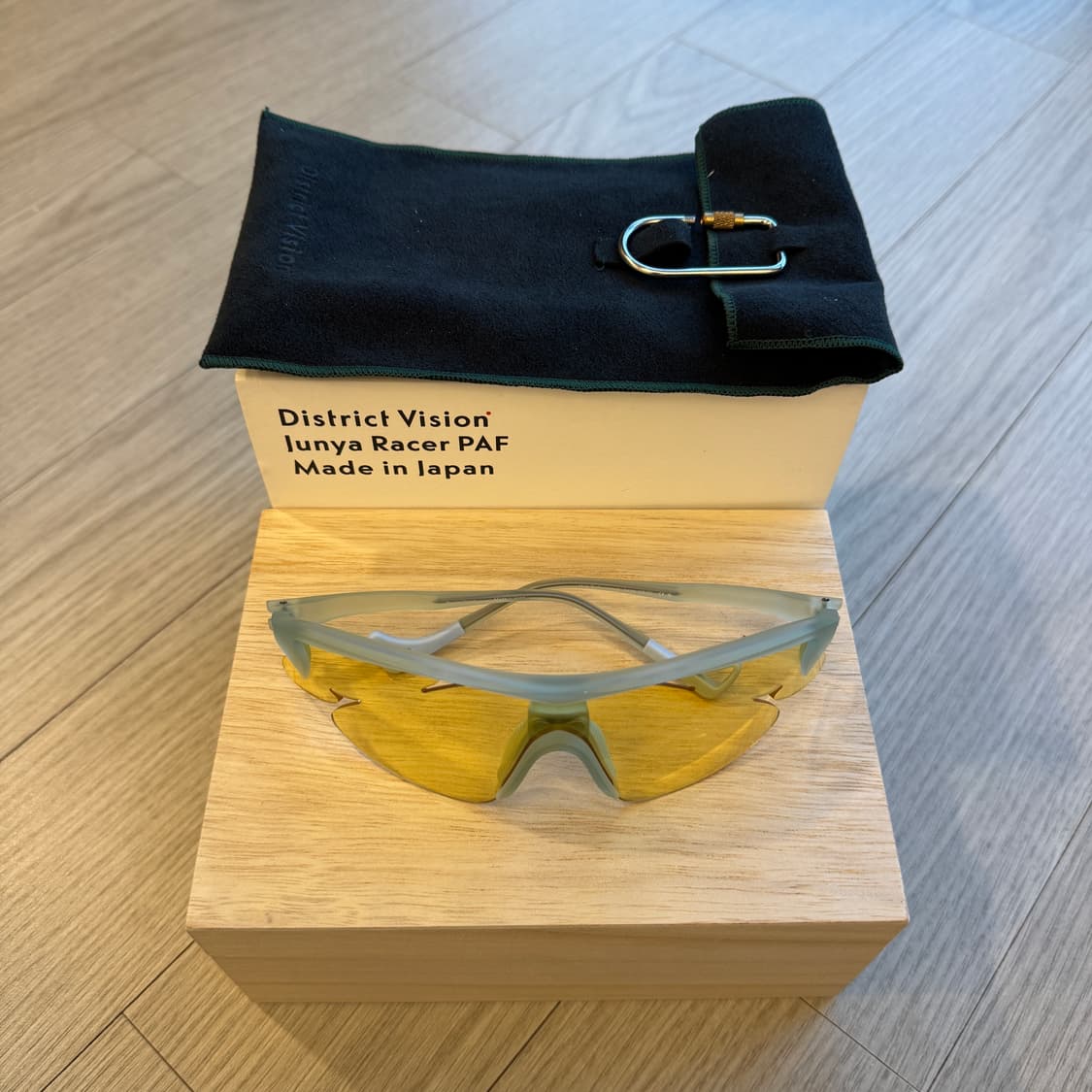 디스트릭트 비전 파프 준야 레이서  상품이미지1