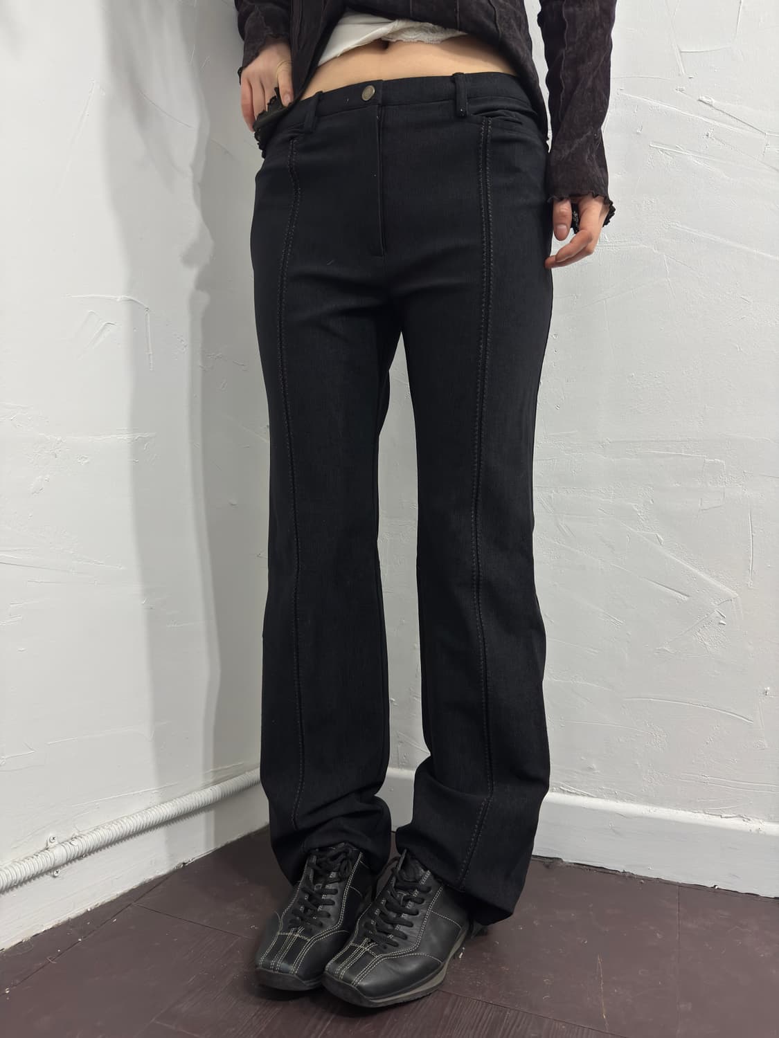 line detail pants 상품이미지1