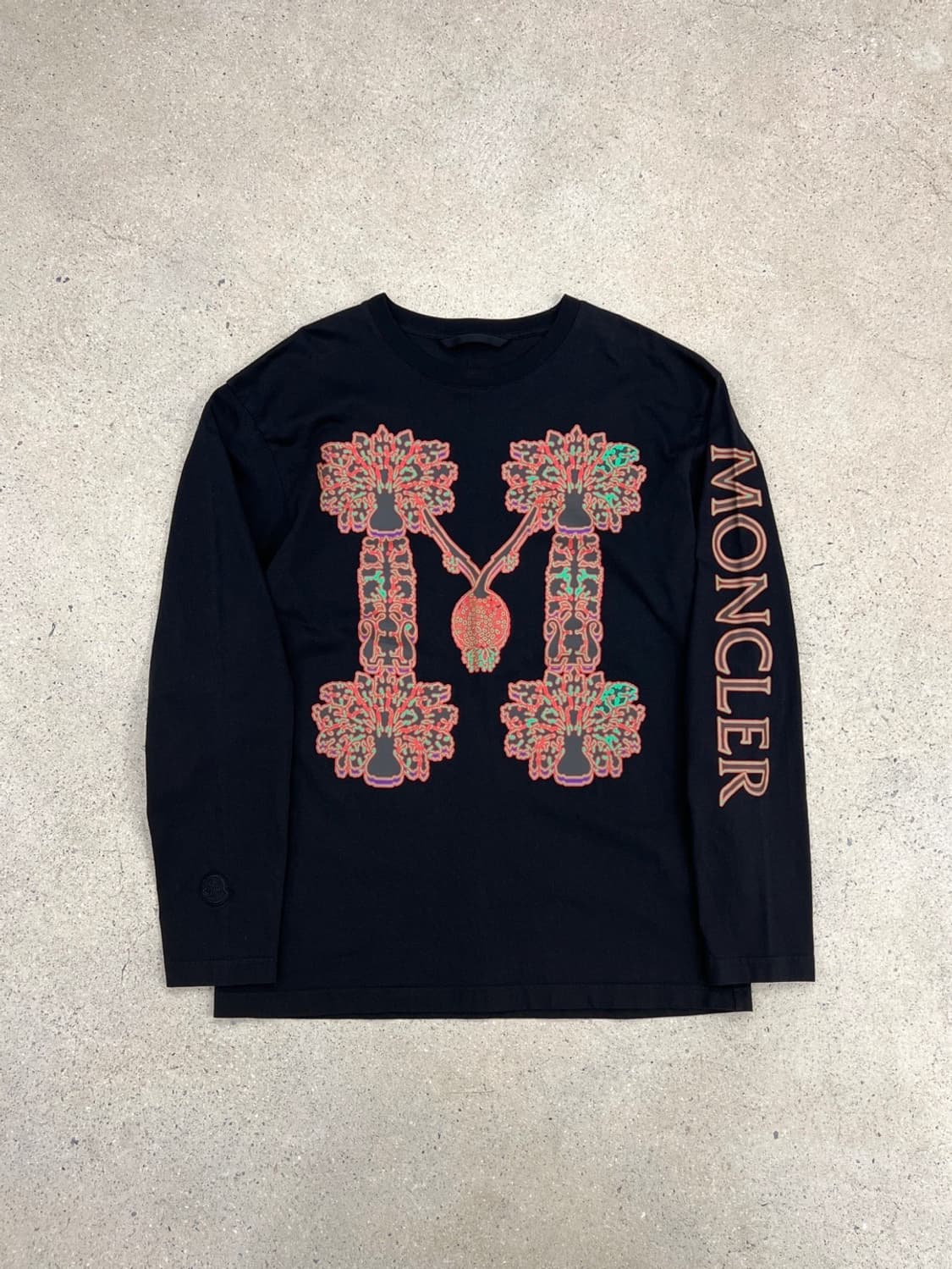 몽클레어 지니어스 블랙와펜 그래픽 롱슬리브 상품이미지1