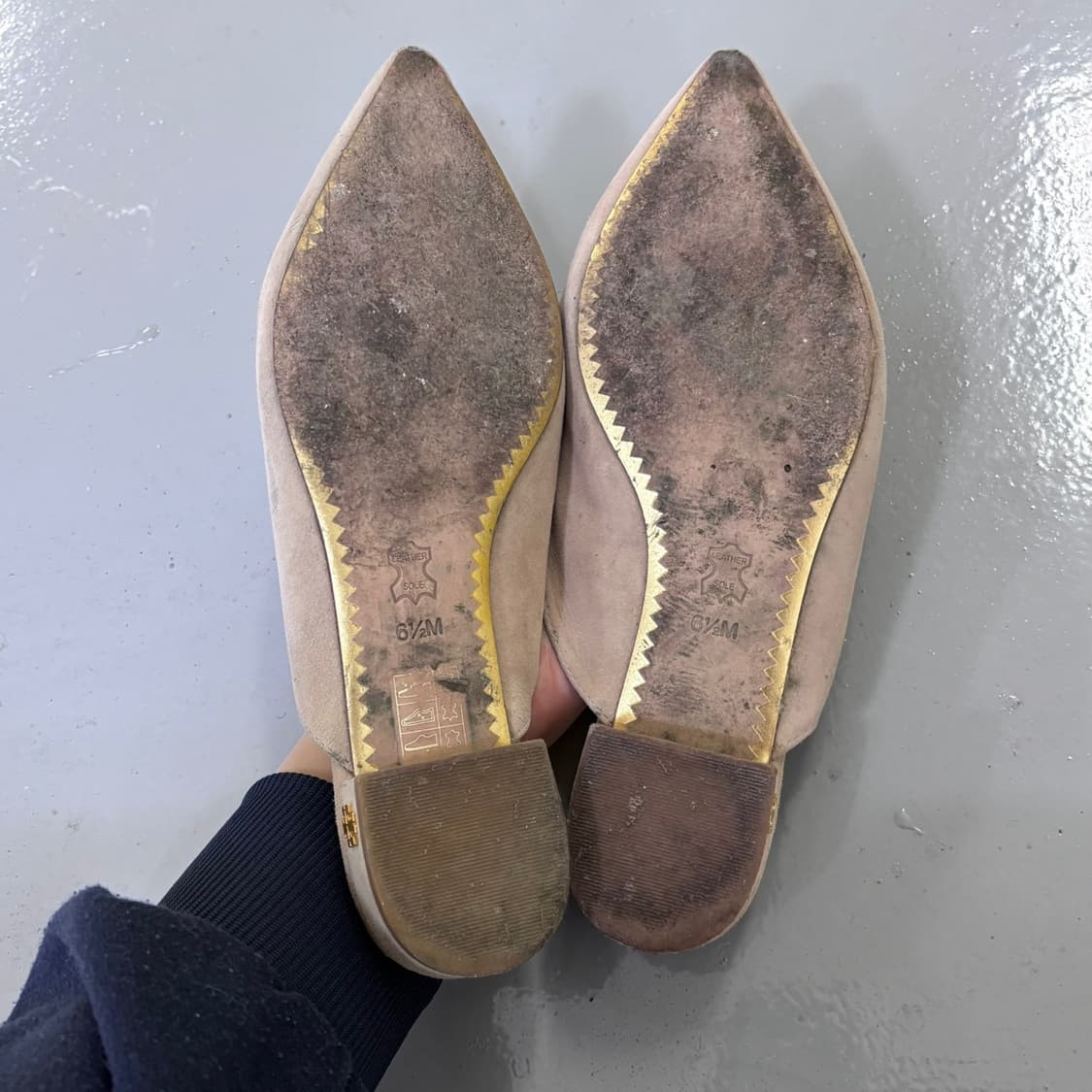 6 1/2 토리버치 스웨이드 뮬 0310E 상품이미지6