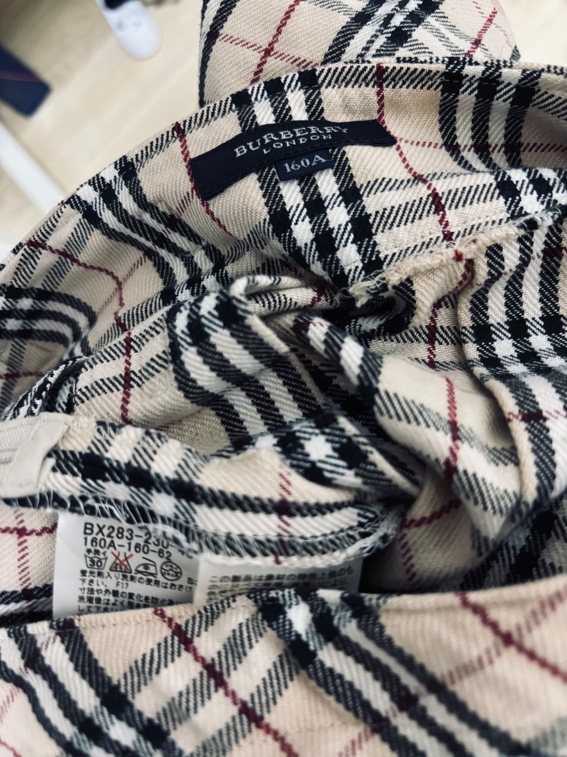 BURBERRY LONDON 노바 체크 플리츠 스커트 상품이미지3