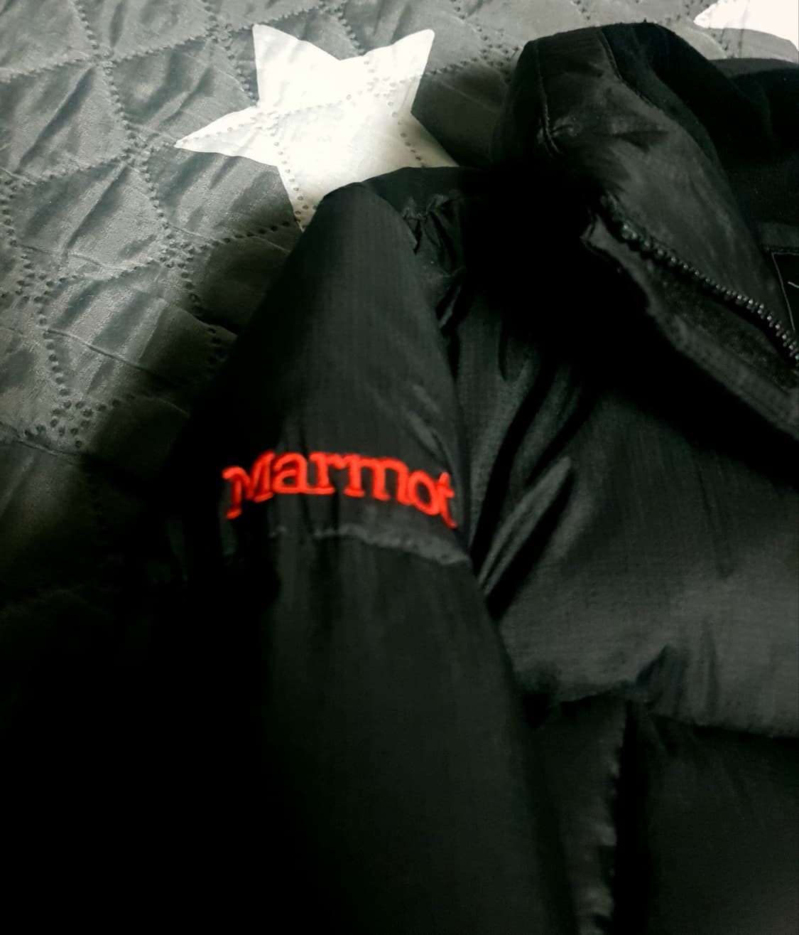 MARMOT 마모트 구스다운 나일론 숏패딩 블랙 (90) 상품이미지3