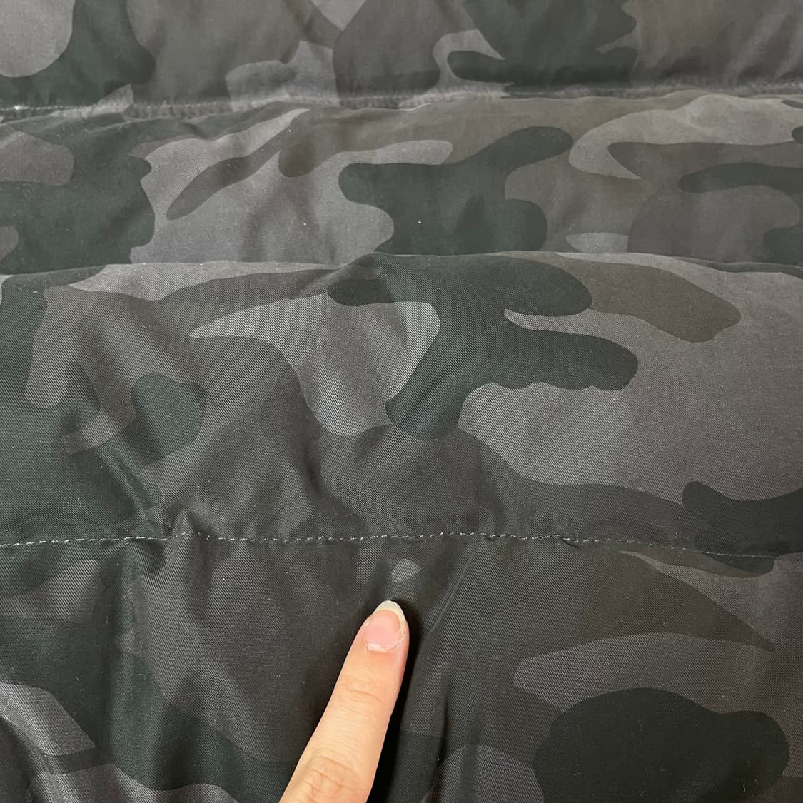 어나더샵 그레이 카모 투포켓 패딩 조끼 상품이미지7