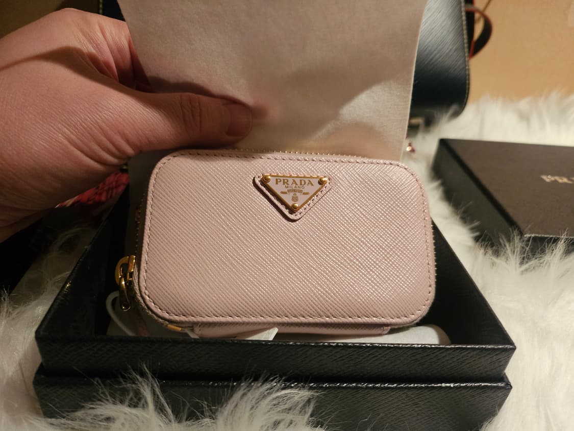 프라다 사피아노 레더 미니 크로스백 내장칩 상품이미지10